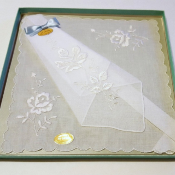 Vintage Accessories - Vintage Wedding Hanky New in Box / Vintage Wedding